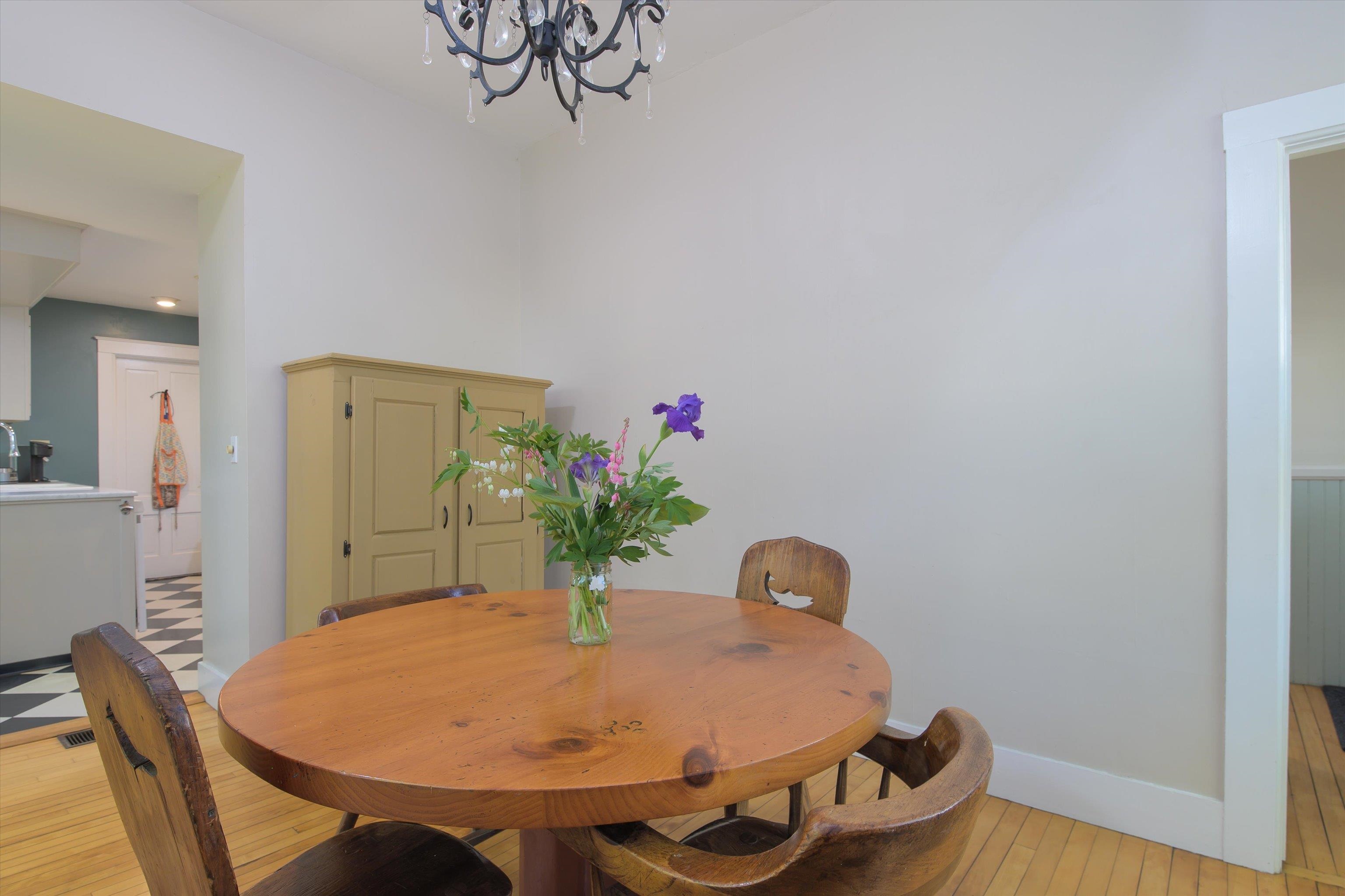 7 Academy Avenue Rockingham, VT 05101 - Photo 13 of 42
