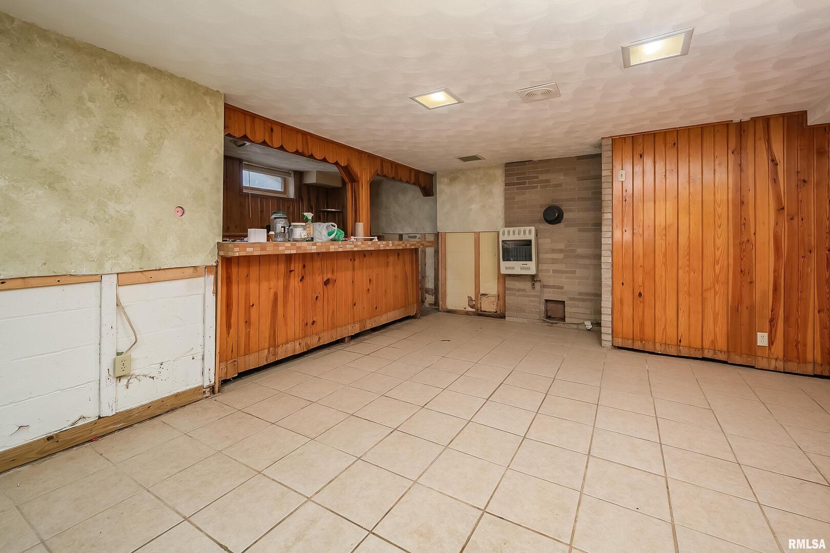 2911 25th Avenue Moline, IL 61265 - Photo 19 of 28