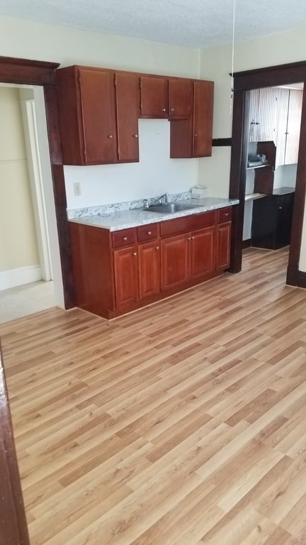 229-231 College Street Springfield, MA 01109 - Photo 41 of 42 Gallery Image 41