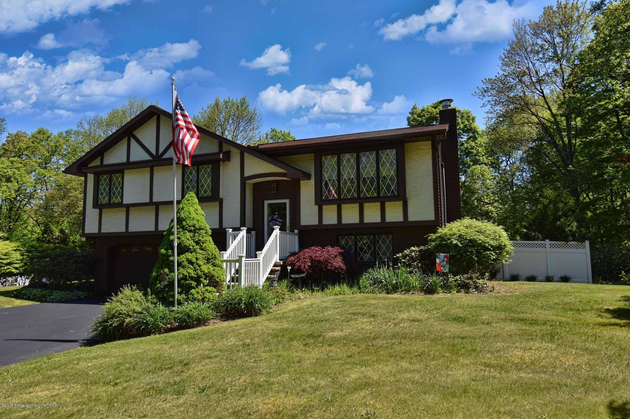 207 Velview Road Moscow, PA 18444 - Photo 1 of 40 Gallery Image 1