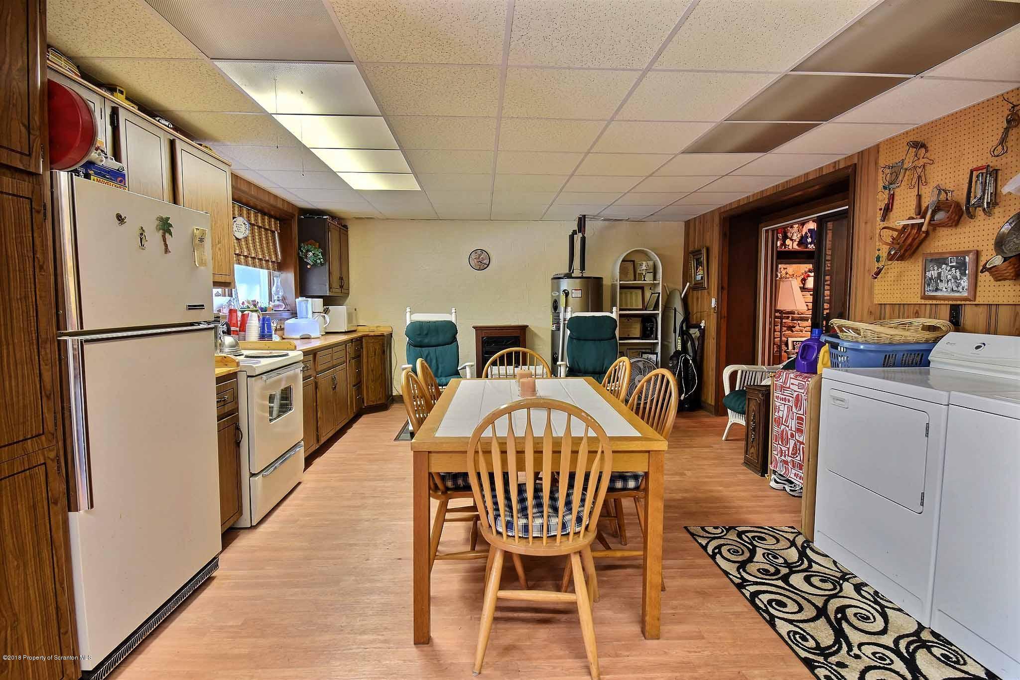 207 Velview Road Moscow, PA 18444 - Photo 25 of 40 Gallery Image 25