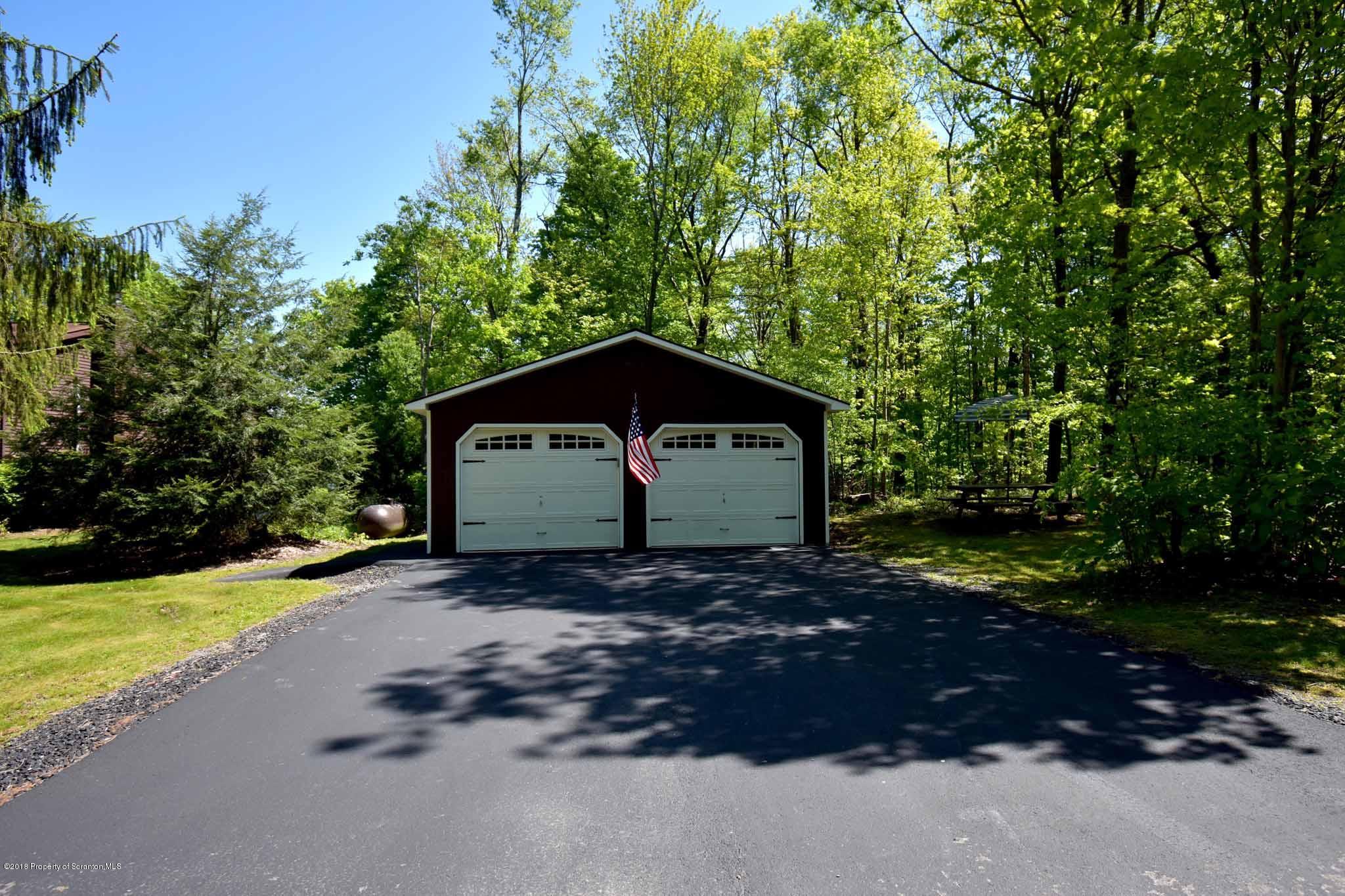 207 Velview Road Moscow, PA 18444 - Photo 29 of 40 Gallery Image 29