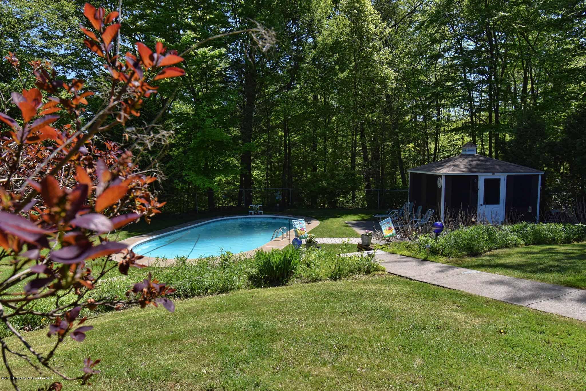 207 Velview Road Moscow, PA 18444 - Photo 35 of 40 Gallery Image 35