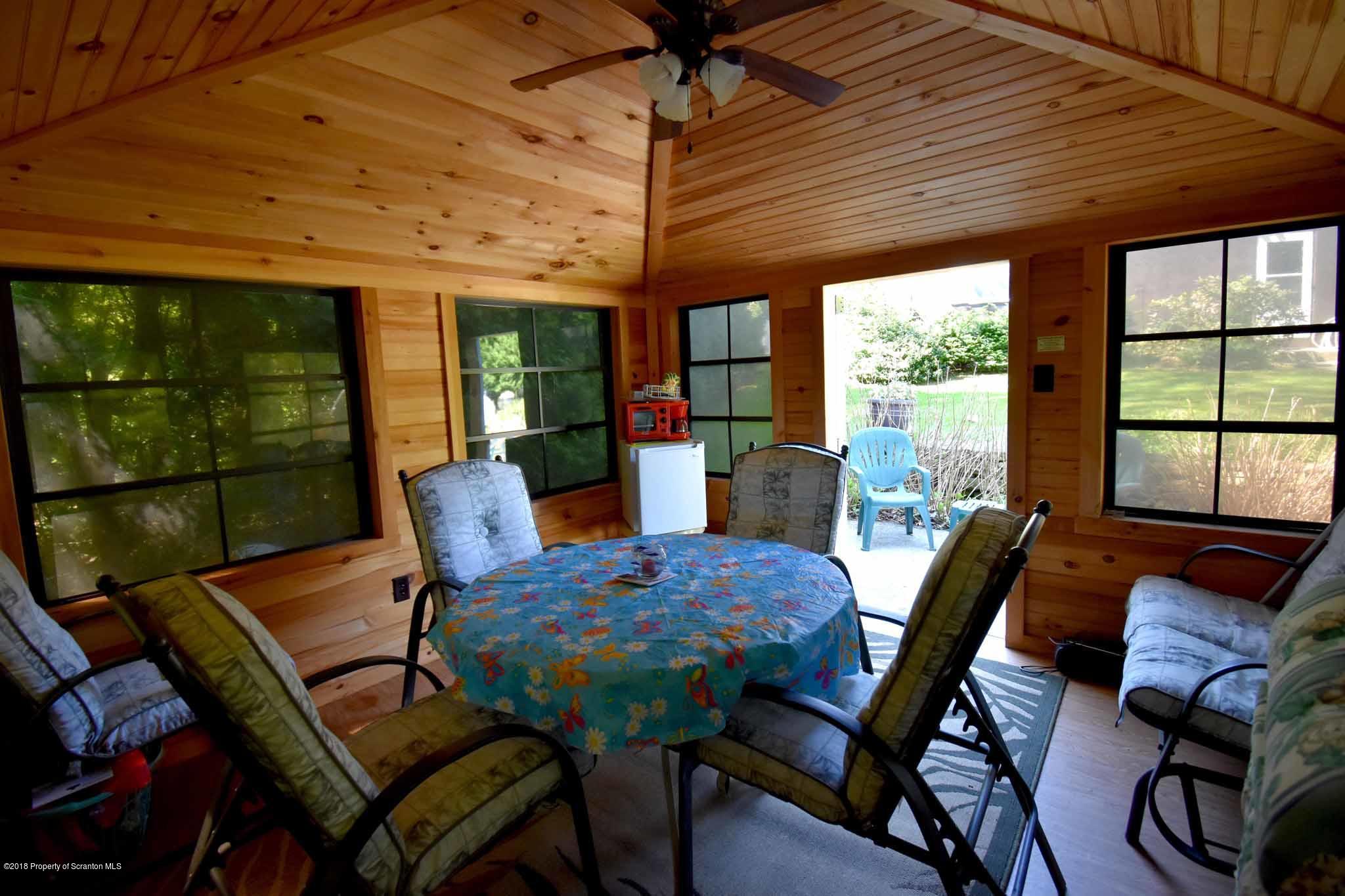 207 Velview Road Moscow, PA 18444 - Photo 38 of 40 Gallery Image 38