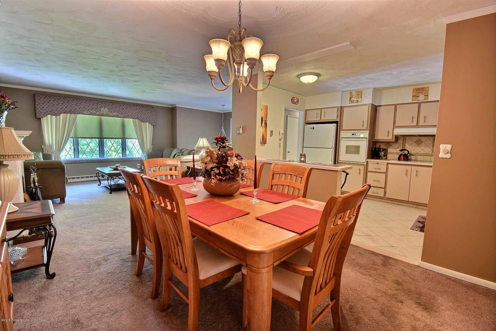 207 Velview Road Moscow, PA 18444 - Photo 8 of 40 Gallery Image 8