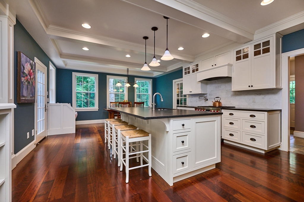 46 Sovereign Way Northampton, MA 01062 - Photo 13 of 42