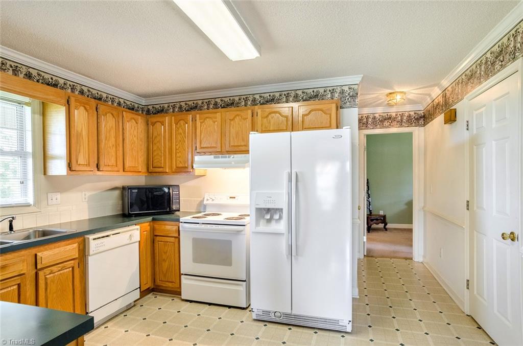 2615 Union Grove Road Lexington, NC 27295 - Photo 16 of 30 Gallery Image 16