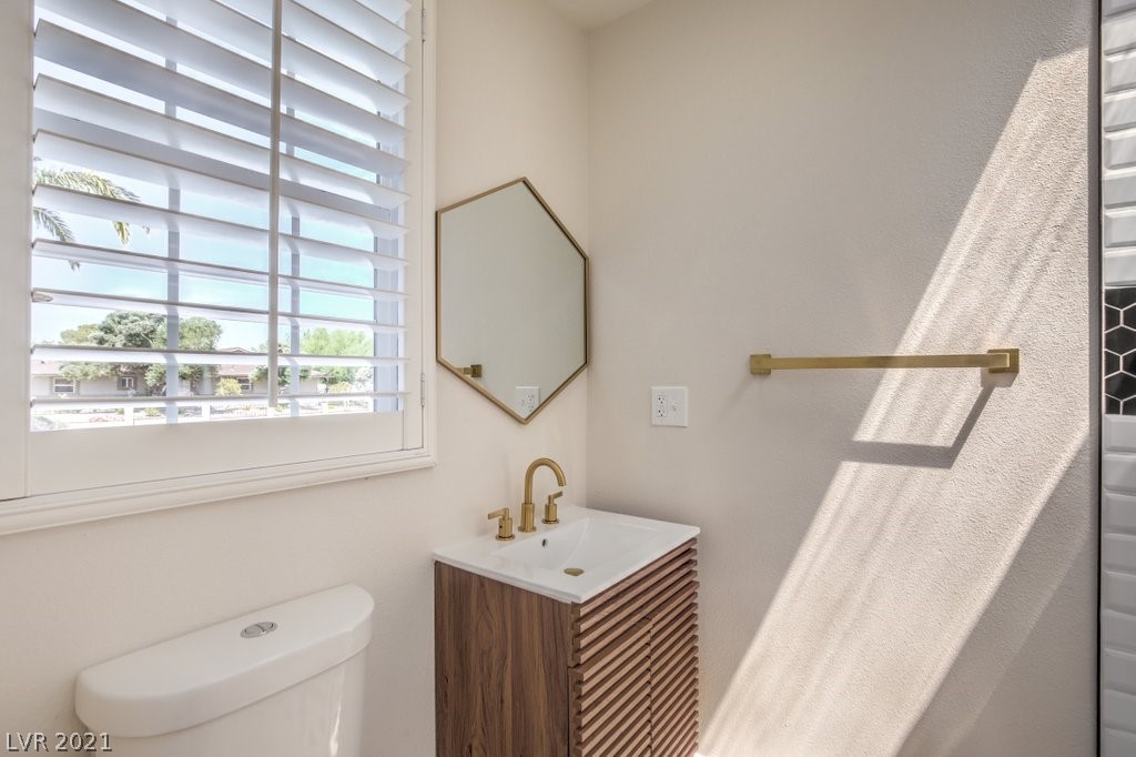 403 Blackridge Road Henderson, NV 89015 - Photo 13 of 34 Gallery Image 13