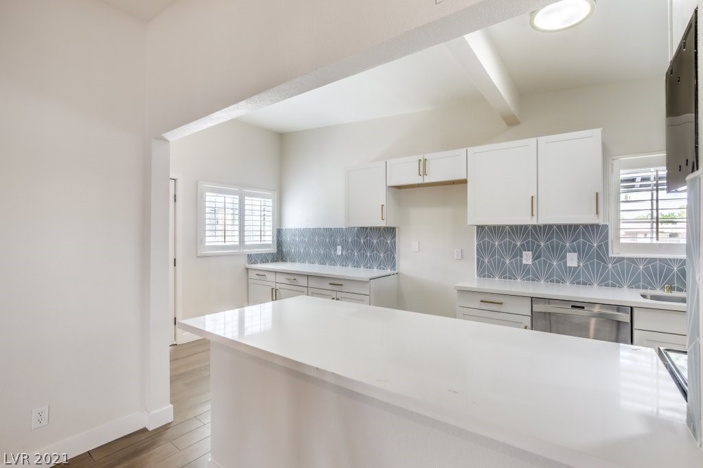 403 Blackridge Road Henderson, NV 89015 - Photo 9 of 34 Gallery Image 9