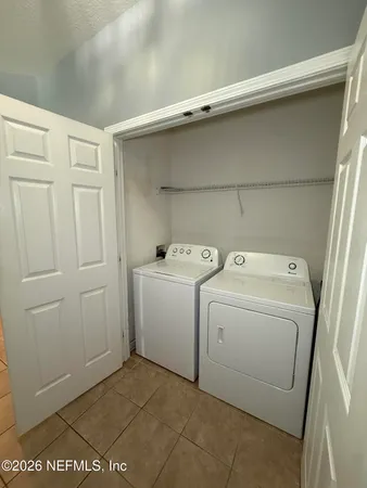 $1,950 | 7990 Baymeadows Road, Unit 829, Jacksonville, FL 32256