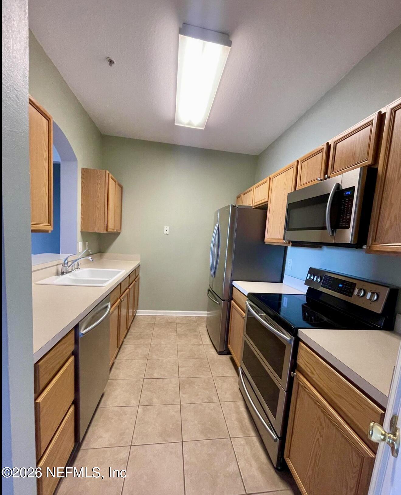 7990 Baymeadows Road, Unit 829 Jacksonville, FL 32256 - Photo 7 of 18 IMG_2194