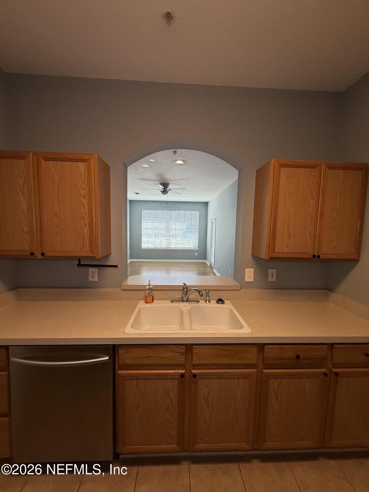 7990 Baymeadows Road, Unit 829 Jacksonville, FL 32256 - Photo 9 of 34
