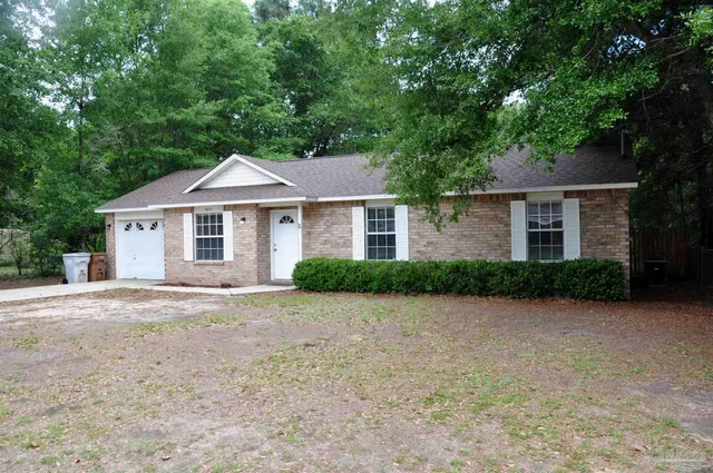 $1,650 | 5871 Locust Street, Milton, FL 32570