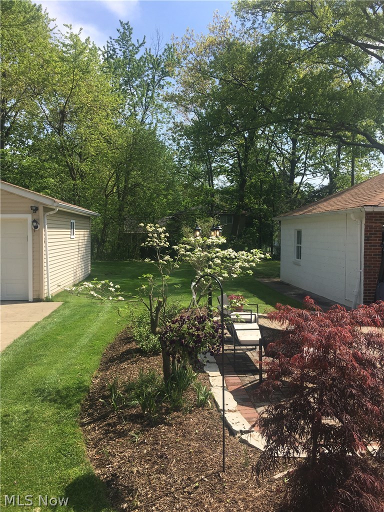 5372 Summit Road Cleveland, OH 44124 - Photo 5 of 30