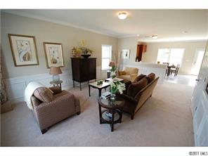 2619 Bramble Ridge Court Charlotte, NC 28215 - Photo 2 of 10 Gallery Image 2