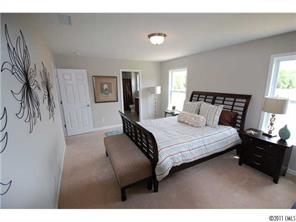 2619 Bramble Ridge Court Charlotte, NC 28215 - Photo 6 of 10 Gallery Image 6