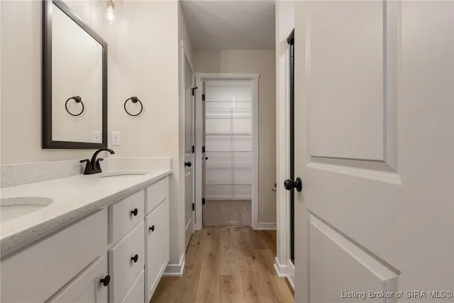 $279,900 | 5703 Harmony Wds Drive, Memphis, IN 47143