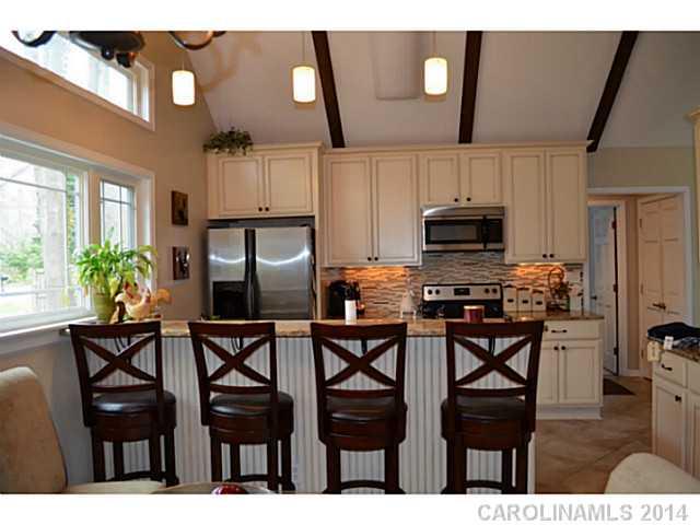 441 Bubbling Well Road, Unit 17 Matthews, NC 28105 - Photo 4 of 16 Gallery Image 4