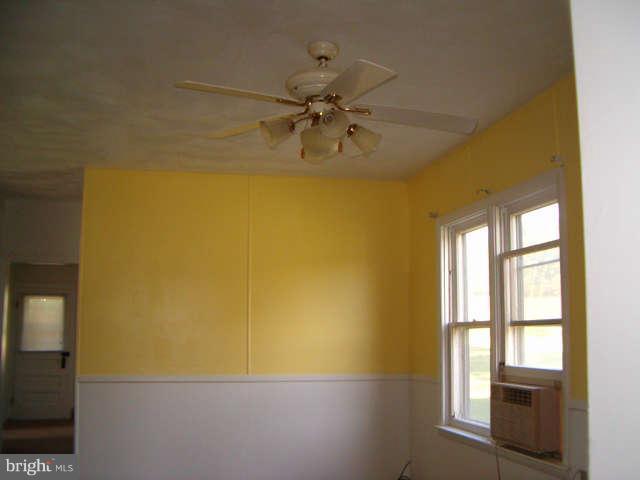 3581 Johnsons Mill Road Berkeley Springs, WV 25411 - Photo 5 of 17 Dining Room