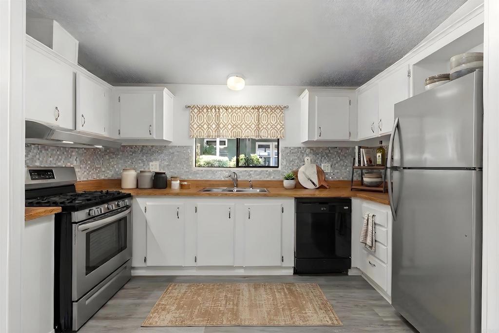 909 Richland Road, Unit 4 San Marcos, CA 92069 - Photo 11 of 37 Virtually Staged Photo