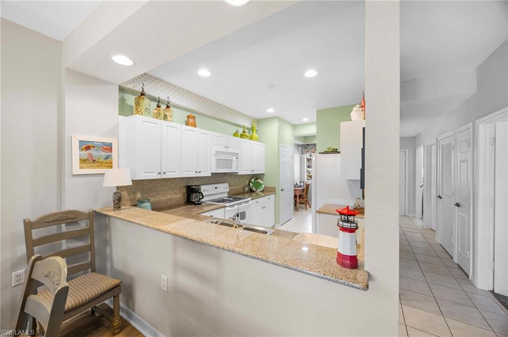 7930 Mahogany Run Lane, Unit 811 Naples, FL 34113 - Photo 9 of 50