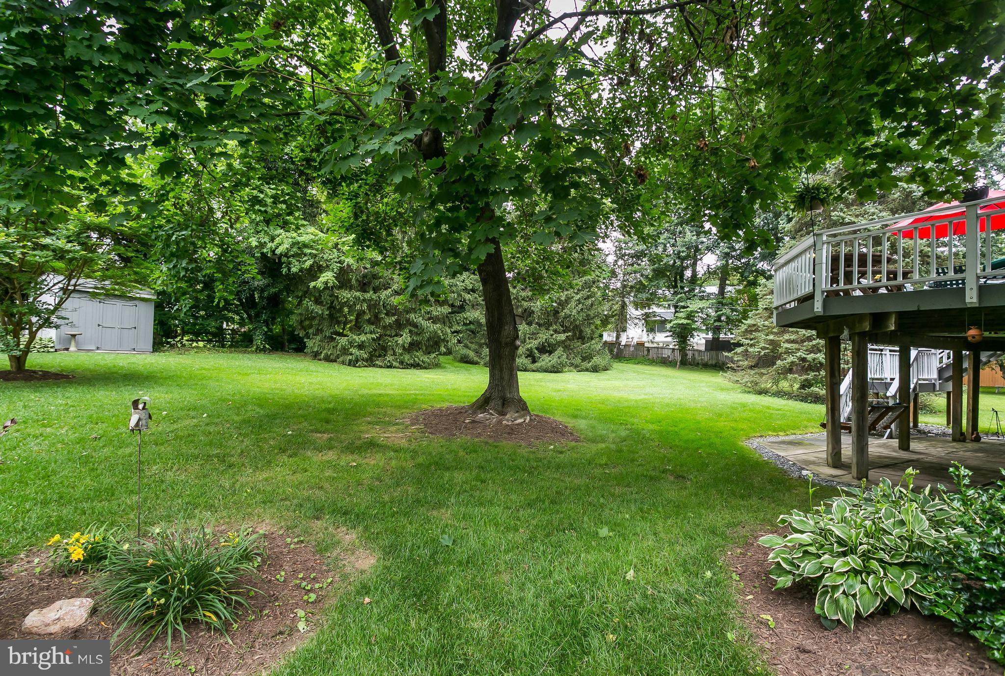 214 Locknell Road Lutherville-Timonium, MD 21093 - Photo 26 of 30 Beautiful back yard!