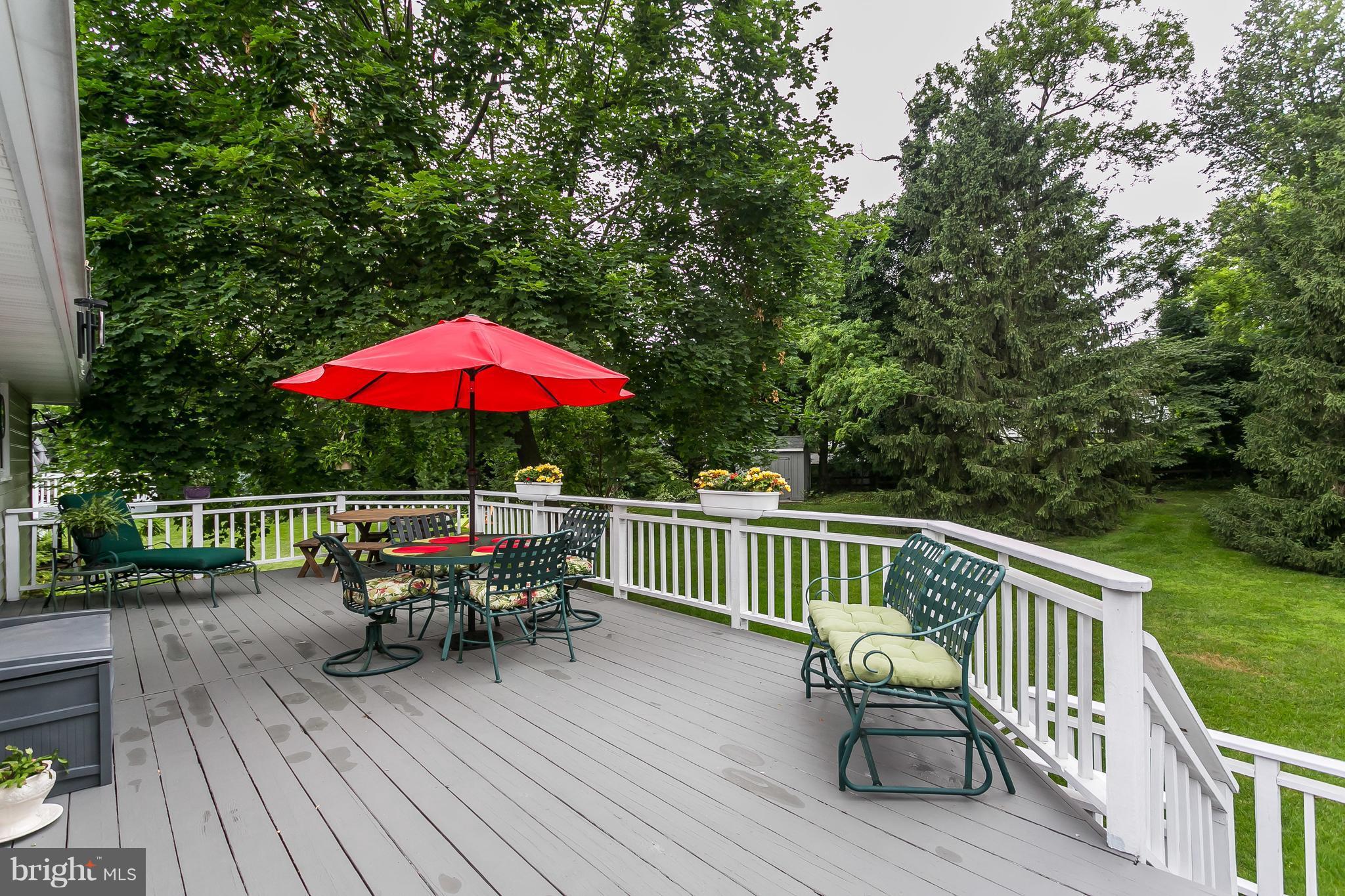 214 Locknell Road Lutherville-Timonium, MD 21093 - Photo 28 of 30 Huge deck from the dining room