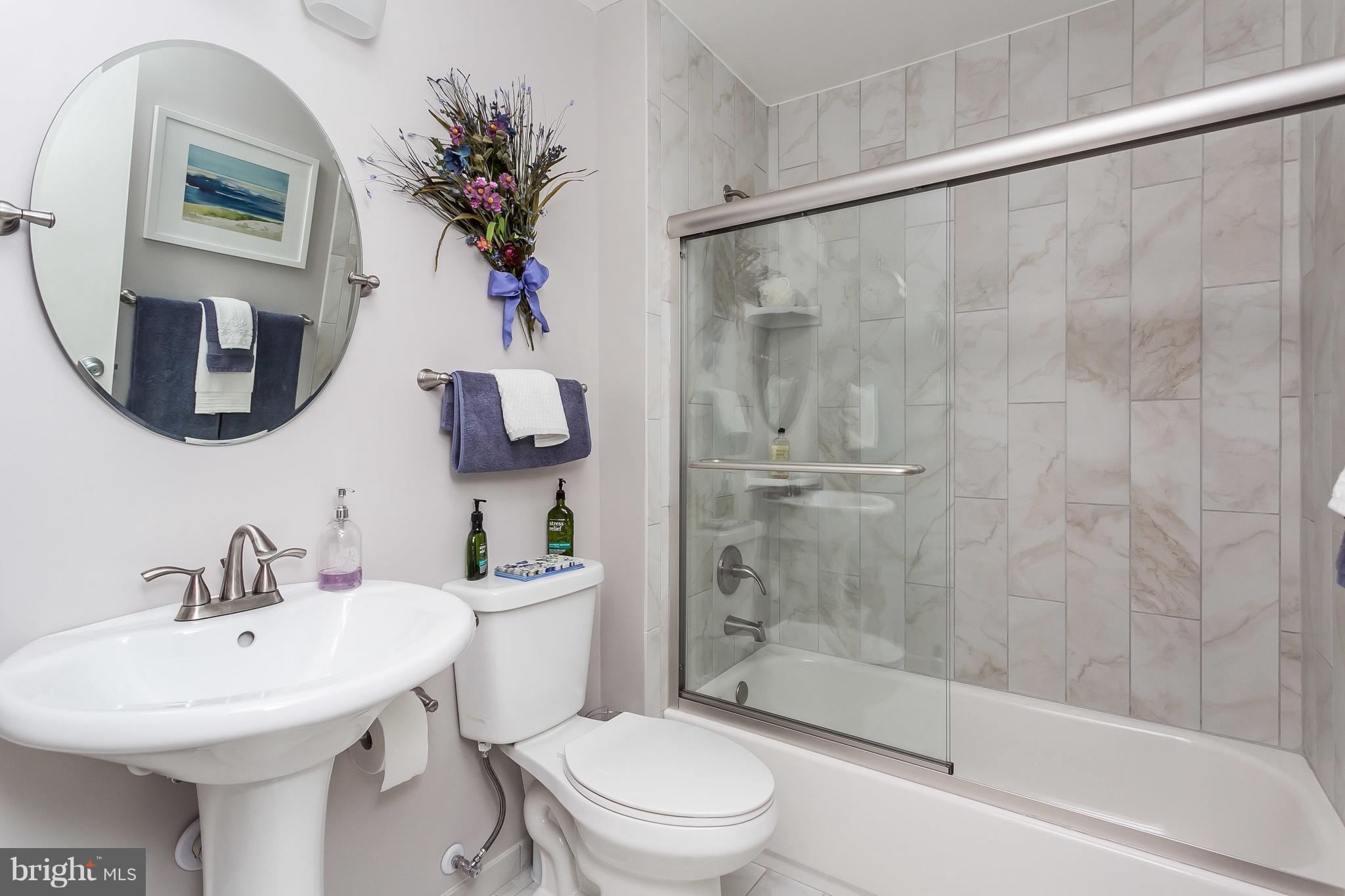 214 Locknell Road Lutherville-Timonium, MD 21093 - Photo 10 of 30 New 2 year old hall bath!