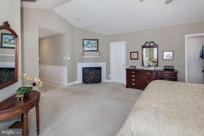 18265 Wickham Road Olney, MD 20832 - Photo 13 of 30 Bedroom (Master)