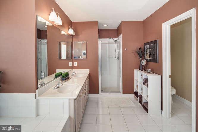 18265 Wickham Road Olney, MD 20832 - Photo 14 of 30 Bath (Master)