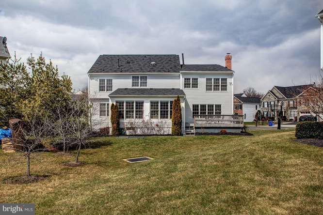 18265 Wickham Road Olney, MD 20832 - Photo 27 of 30 Exterior (Rear)