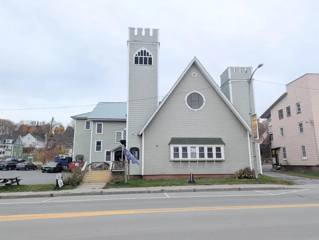 $799,950 | 537 Railroad Street, St. Johnsbury, VT 05819