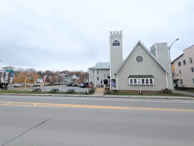 $799,950 | 537 Railroad Street, St. Johnsbury, VT 05819