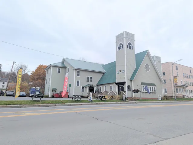 $799,950 | 537 Railroad Street, St. Johnsbury, VT 05819