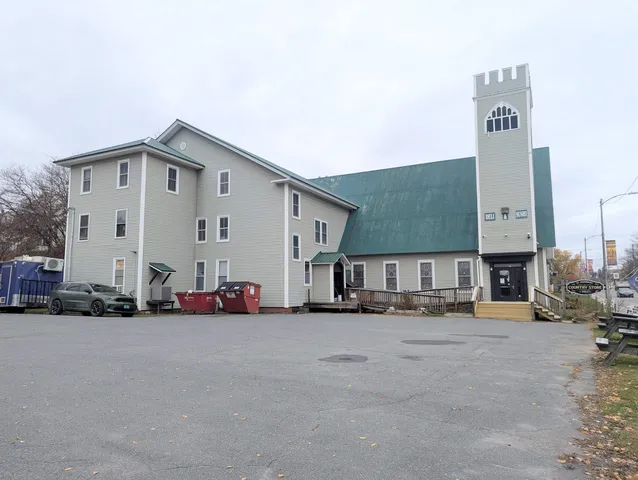 $799,950 | 537 Railroad Street, St. Johnsbury, VT 05819