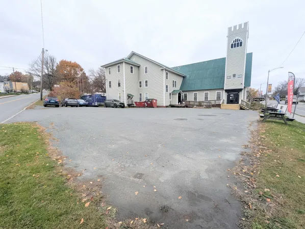 $799,950 | 537 Railroad Street, St. Johnsbury, VT 05819