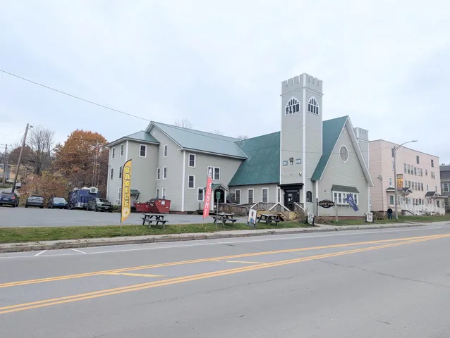 $799,950 | 537 Railroad Street, St. Johnsbury, VT 05819