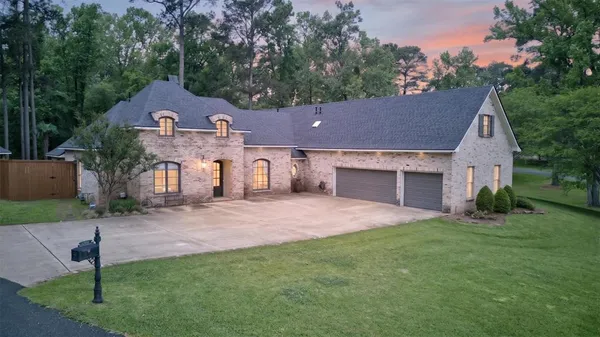 $750,000 | 9830 Holamy Lane, Shreveport, LA 71106
