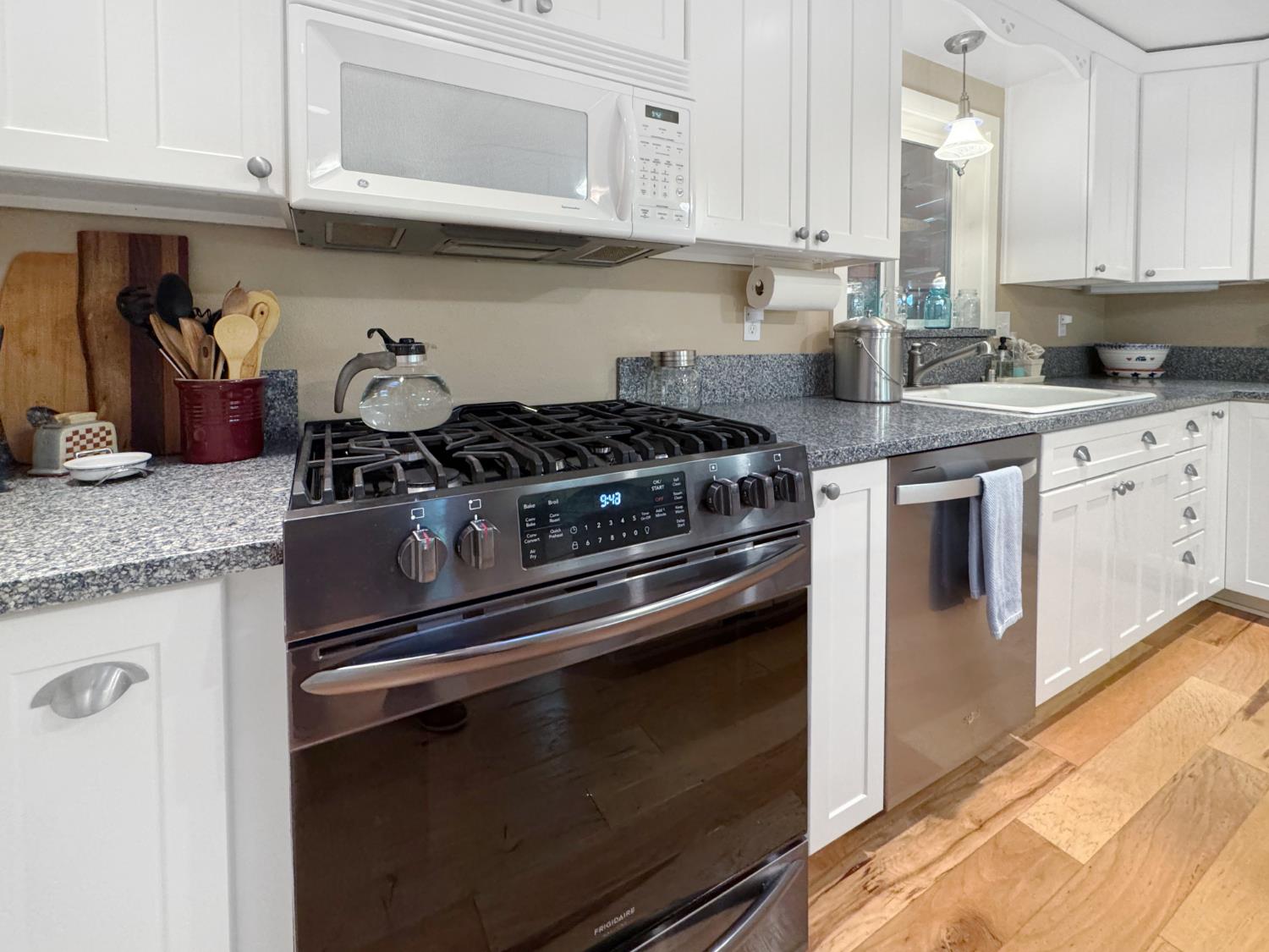 13614 Wheeler Acres Road Grass Valley, CA 95949 - Photo 14 of 55