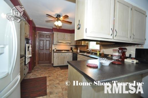 9524 140th Street West Taylor Ridge, IL 61284 - Photo 3 of 14