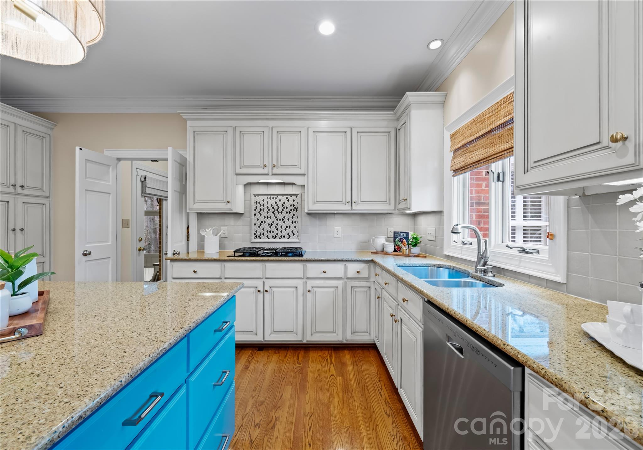 4026 Sharon View Road Charlotte, NC 28226 - Photo 12 of 46