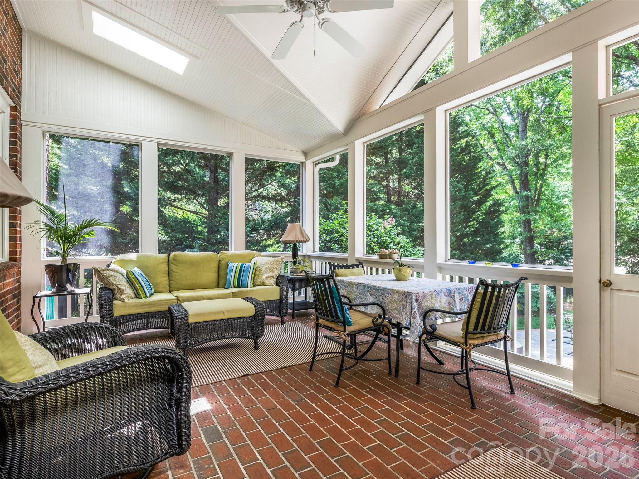 4026 Sharon View Road Charlotte, NC 28226 - Photo 2 of 46