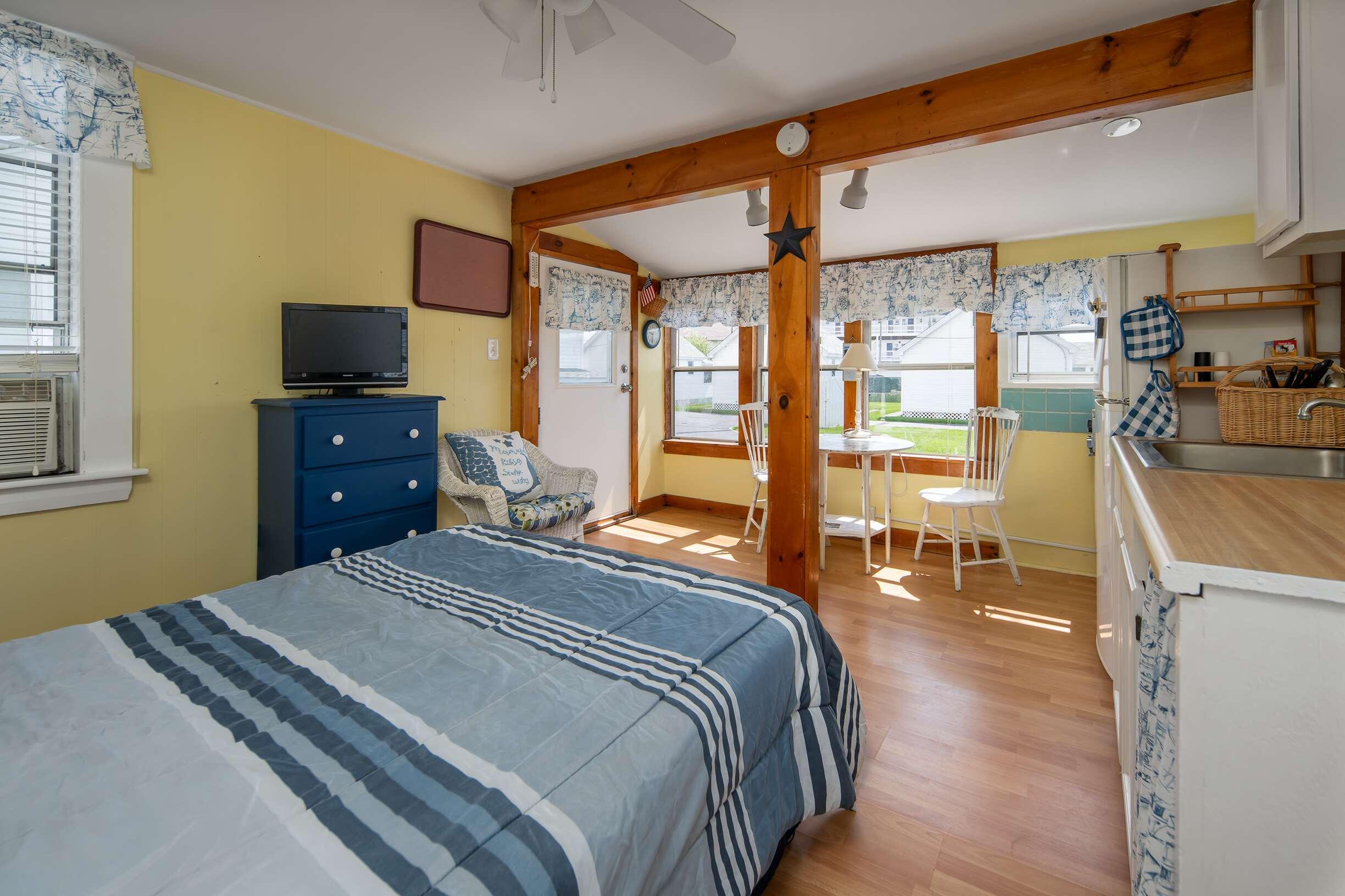 337 Long Sands Road, Unit 20 York, ME 03909 - Photo 7 of 14 Spacious Space