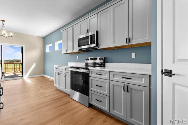 $430,700 | 926 Seneca Drive, Waterloo, IL 62298