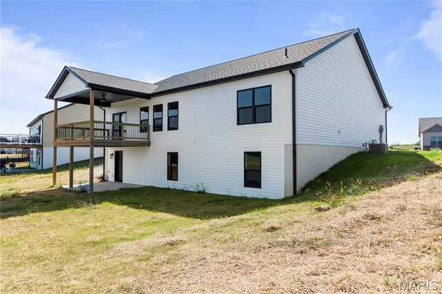 $430,700 | 926 Seneca Drive, Waterloo, IL 62298