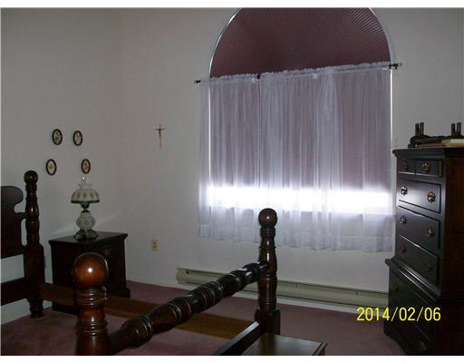 Taylor Road Monroe Township, NJ 08831 - Photo 4 of 20 Living Room.