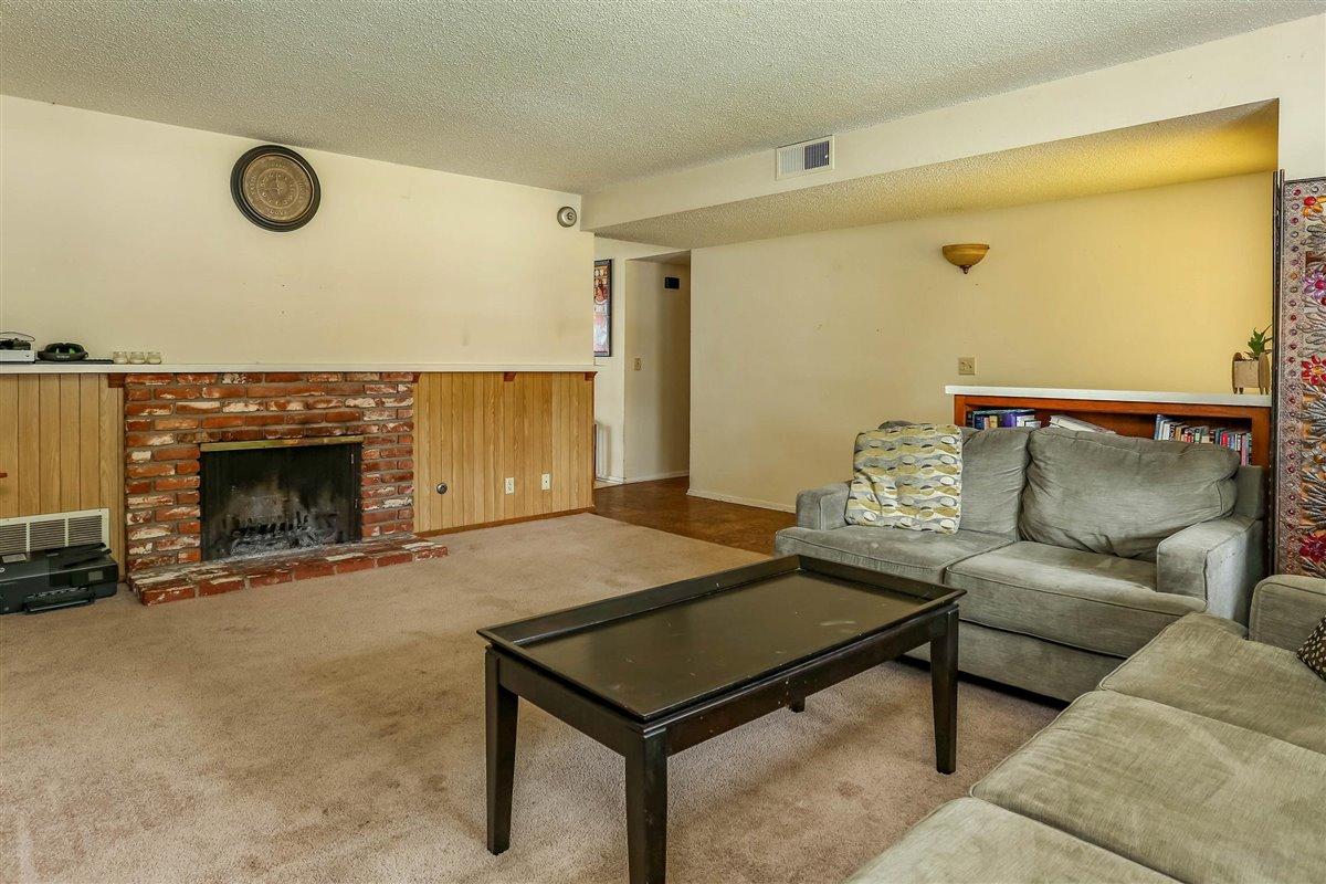 5815 Berkeley Road Goleta, CA 93117 - Photo 11 of 26 06-BerkeleyRd-RobRijnenPhotography (6 of