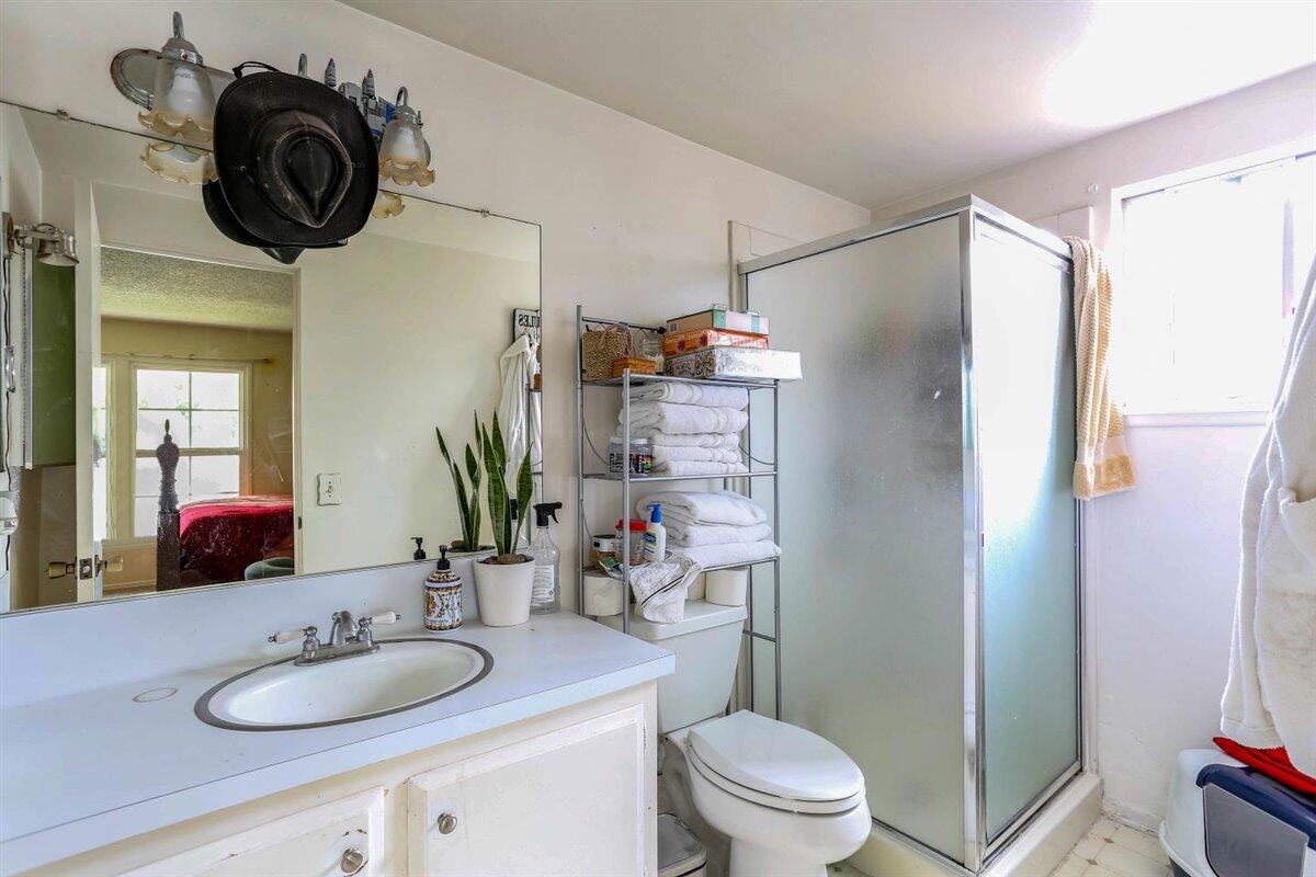 5815 Berkeley Road Goleta, CA 93117 - Photo 20 of 26 17-BerkeleyRd-RobRijnenPhotography (17 o