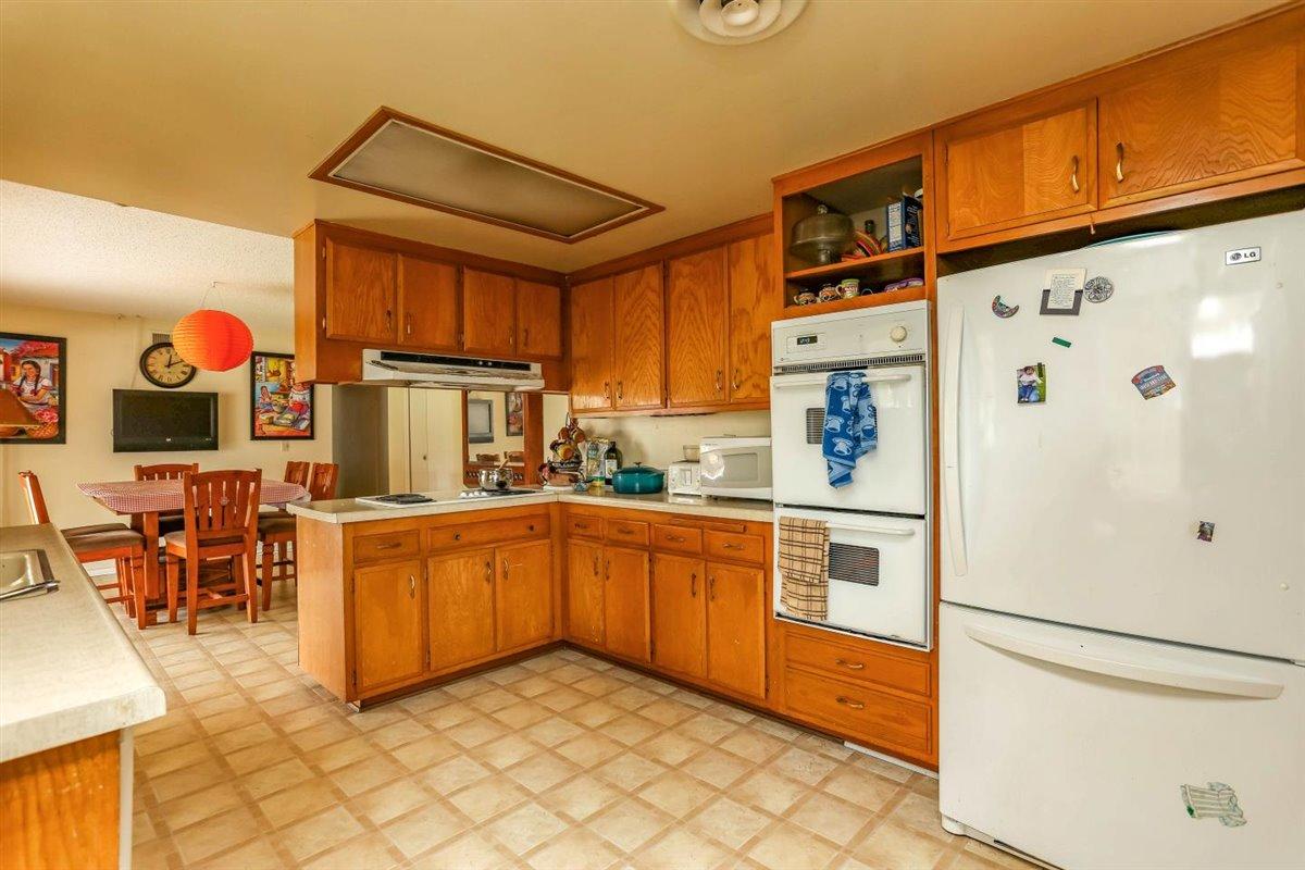 5815 Berkeley Road Goleta, CA 93117 - Photo 7 of 26 09-BerkeleyRd-RobRijnenPhotography (9 of