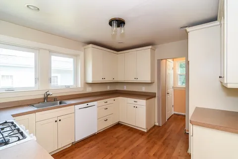 $649,000 | 20 Circular Avenue, Natick, MA 01760